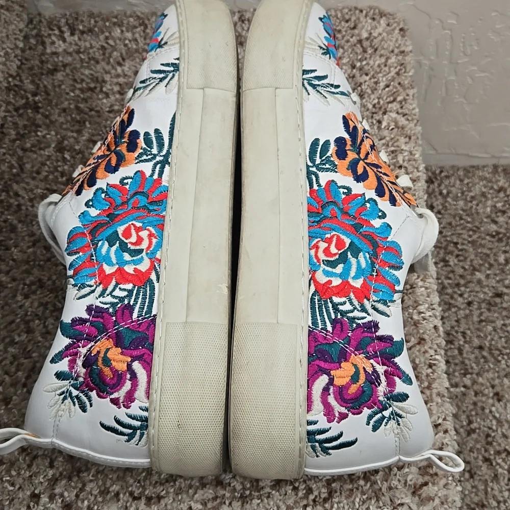 J/Slides White Athletic Shoes for Women - Picture 4 of 10